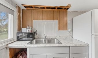 230 School St, Lincoln, RI 02865