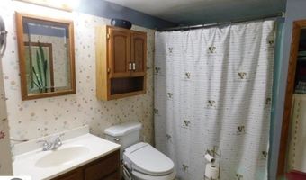 2711 Hatley Rd, Fife Lake, MI 49633