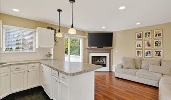 7 Lucia Ct, Aberdeen, NJ 07747