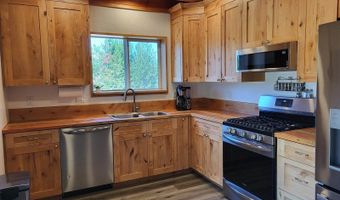 29222 N 1st St, Athol, ID 83801