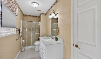 414 Holly Hills Dr, Altavista, VA 24517
