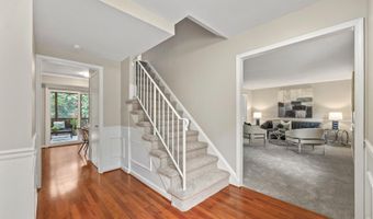 4509 WAKEFIELD CHAPEL Rd, Annandale, VA 22003