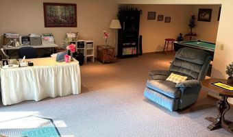 405 Country Club Rd, Algona, IA 50511