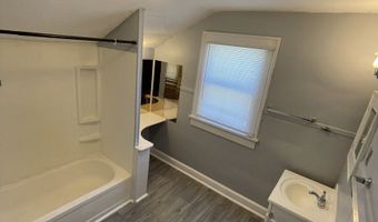 1604 W 15th St A, Anderson, IN 46016