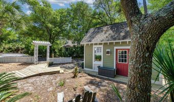 5 Grove Ct, Bald Head Island, NC 28461