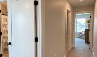 433 E Douglas Ave, Andover, KS 67002