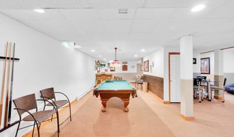 928 Seaman Ave, Beachwood, NJ 08722