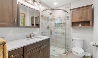 129 Woodbury, Blakeslee, PA 18610