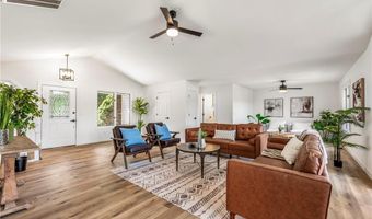 43 Strichen Ln, Bella Vista, AR 72715