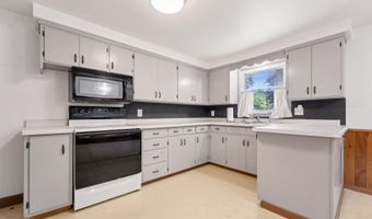 35 FOSTER Ct, Appleton, WI 54915