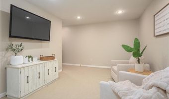 1921 Sherman Dr NW, Alexandria, MN 56308
