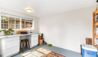 109 Steele Ln, Santa Rosa, CA 95401