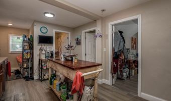 40 Falmouth St, Attleboro, MA 02703