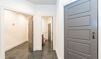 1804 River Pointe Dr, Albany, GA 31701