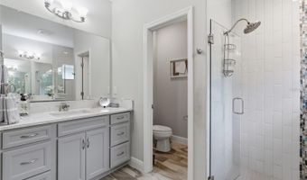 5565 SILVER SUN Dr, Apollo Beach, FL 33572