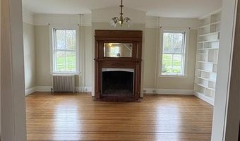 39 Walcott Ave, Jamestown, RI 02835