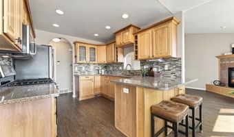 10423 BEARTOOTH Dr, Cheyenne, WY 82009