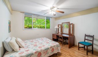 1350 Lopaka Pl, Kailua, HI 96734