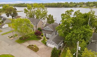 11 Opechee Dr, Barrington, RI 02806