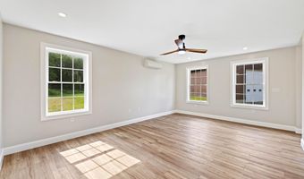 17 Coopers Trl, Arundel, ME 04046