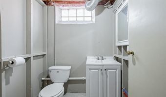 8634 Allen Rd, Allen Park, MI 48101