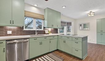 2318 Dorchester Dr, Bartlesville, OK 74006