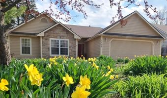 1105 Chapel St, Baldwin City, KS 66006