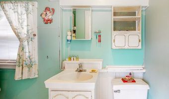 9 Parkview Ave, Beverly, MA 01915