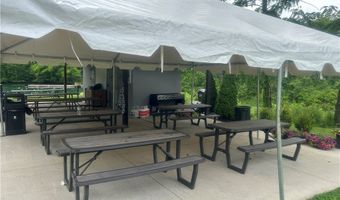 824 S Chillicothe Rd 2, Aurora, OH 44202