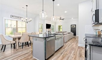 1953 ARMISTEAD Ln, Auburn, AL 36830
