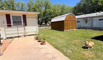 301 S High School Ave, Altamont, KS 67330