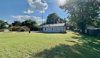 410 E Taylor Ave, Arkansas City, KS 67005