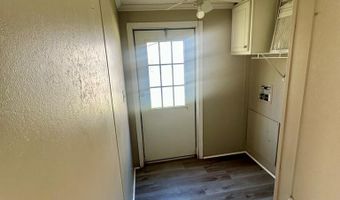 251 Bobby Cato St, Apalachicola, FL 32320
