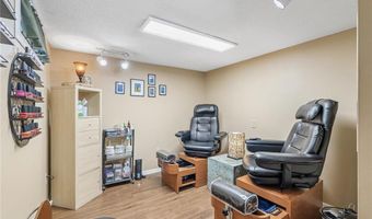 721 E River Rd, Anoka, MN 55303