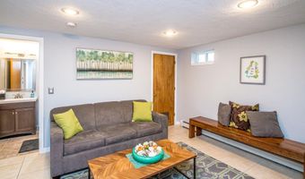 9 Top Notch Rd, Bartlett, NH 03812