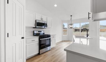 123 Shadow Mountain Dr, Fernley, NV 89408