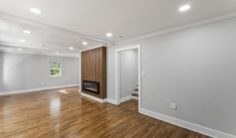 28 Walnut Hill Rd, Bethel, CT 06801