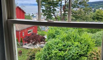 558 4TH St, Astoria, OR 97103