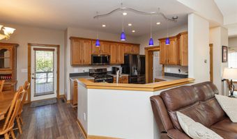 1018 Falcon Dr SE, Altoona, IA 50009