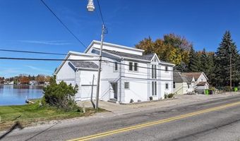 2076 S Long Lake Rd, Fenton, MI 48430