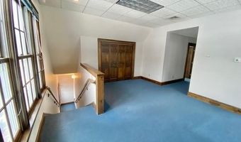 296 Country Club Rd, Avon, CT 06001