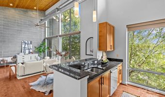 2116 Mcclintock Rd 232, Charlotte, NC 28205