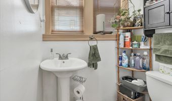 33 Murray St, Ansonia, CT 06401