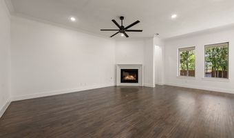 203 Kingfisher Ln, Aledo, TX 76008