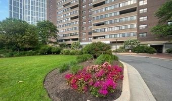 10 Hawthorne Place 106, Boston, MA 02114