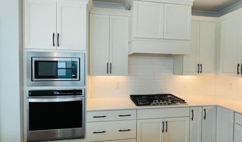 200 E Moore St B, Apex, NC 27502