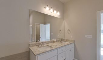 6405 Roux Dr, Baton Rouge, LA 70817