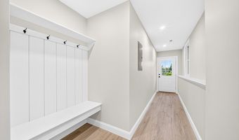 6 Mchugh Ave, Billerica, MA 01821