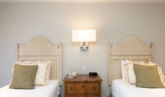 210 Offerson Rd 109, Week 48, Beaver Creek, CO 81620
