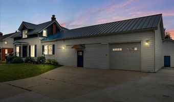 1748 Saint Clair River Dr, Algonac, MI 48001